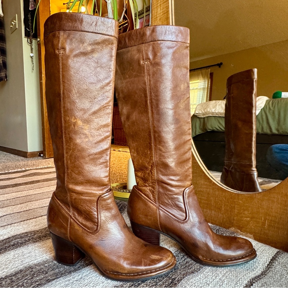 Frye Rory Scrunch Boot - 6.5